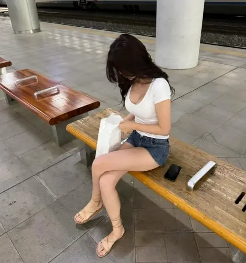0b830a5b7ee50efd1b4987ccb98d9edb_1747205893_0925.webp
