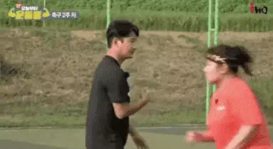 이천수 여자 연예인과 축구 몸싸움