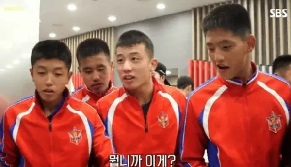 북한 선수들 처음 맛 본 춘천 닭갈비