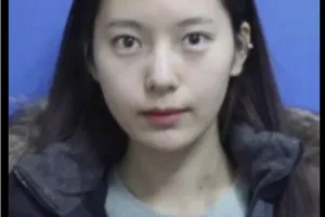 미녀 웹툰 작가 야옹이 성형하기 전