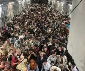 카불 공항 수송기 내부 모습